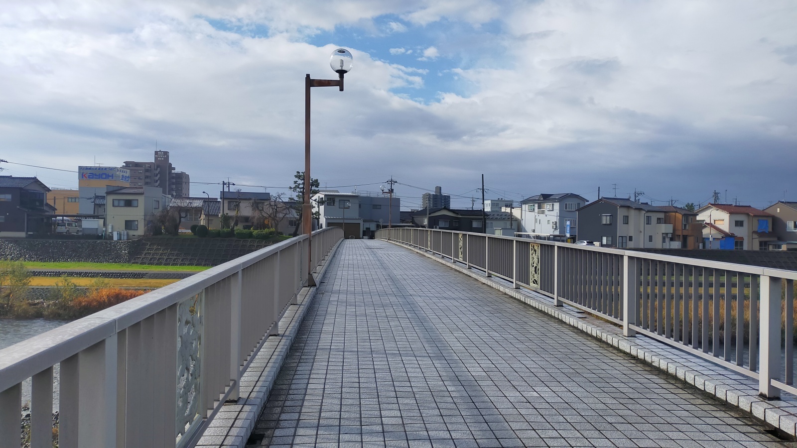 金沢のお香とアロマの香り専門店(石川県金沢市)・金沢観光地・金沢の観光スポット武家屋敷跡近く・人気でおすすめのお土産処-お香専門店のアロマ香房焚屋