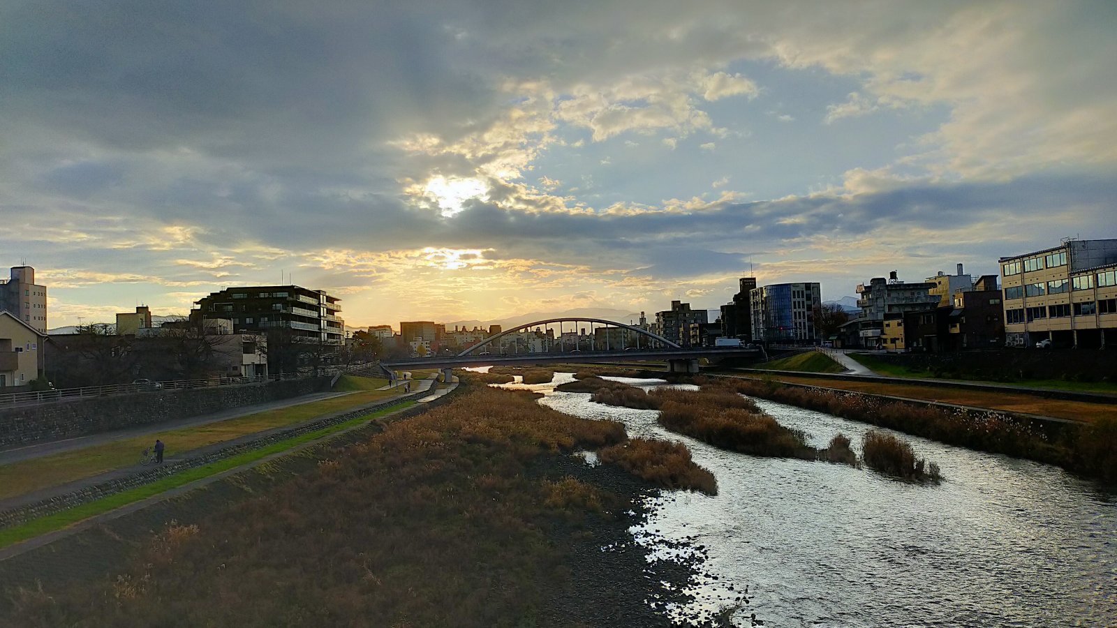 金沢のお香とアロマの香り専門店(石川県金沢市)・金沢観光地・金沢の観光スポット武家屋敷跡近く・人気でおすすめのお土産処-お香専門店のアロマ香房焚屋