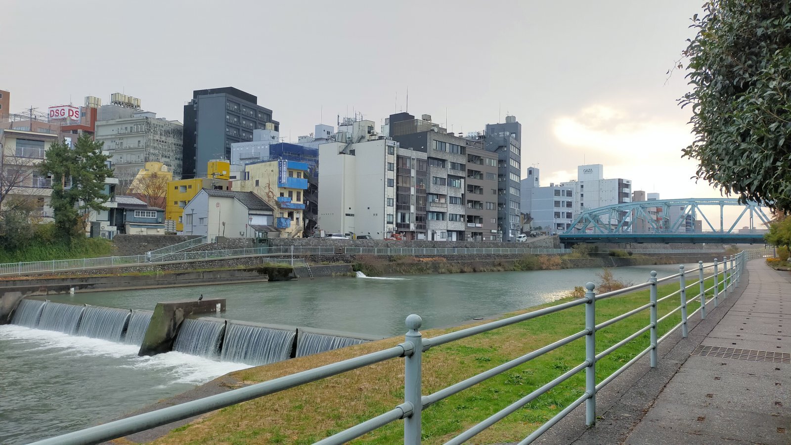 金沢のお香とアロマの香り専門店(石川県金沢市)・金沢観光地・金沢の観光スポット武家屋敷跡近く・人気でおすすめのお土産処-お香専門店のアロマ香房焚屋