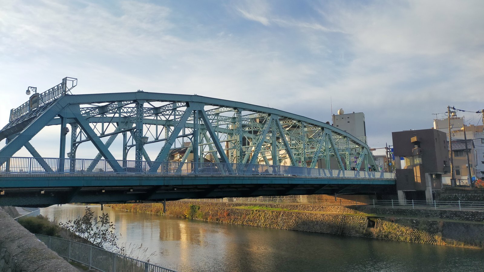金沢のお香とアロマの香り専門店(石川県金沢市)・金沢観光地・金沢の観光スポット武家屋敷跡近く・人気でおすすめのお土産処-お香専門店のアロマ香房焚屋