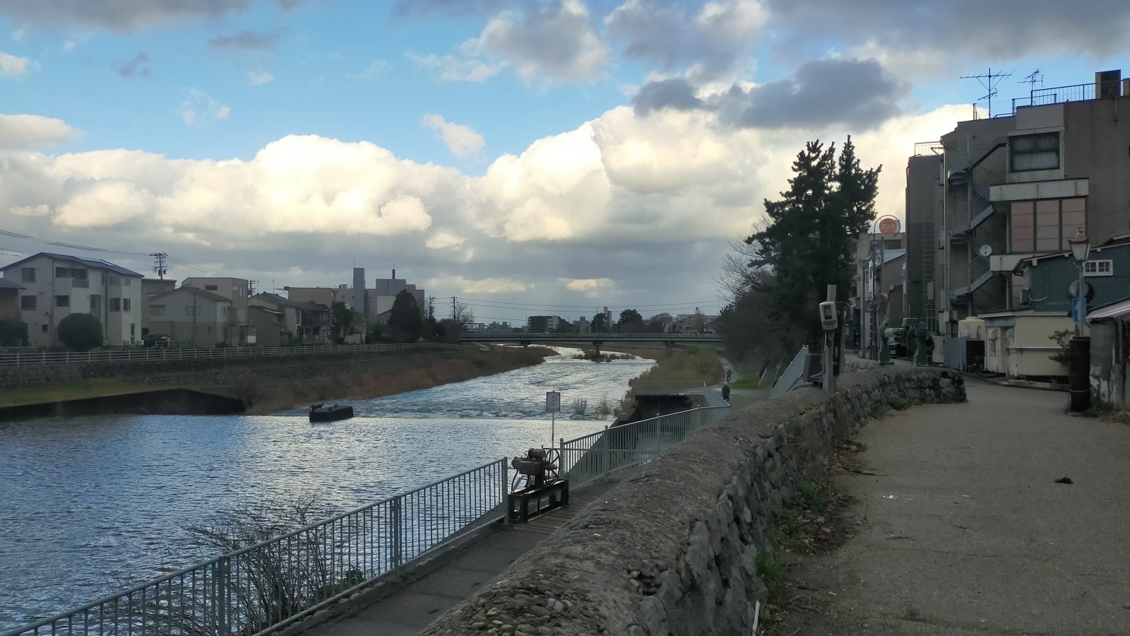 金沢のお香とアロマの香り専門店(石川県金沢市)・金沢観光地・金沢の観光スポット武家屋敷跡近く・人気でおすすめのお土産処-お香専門店のアロマ香房焚屋