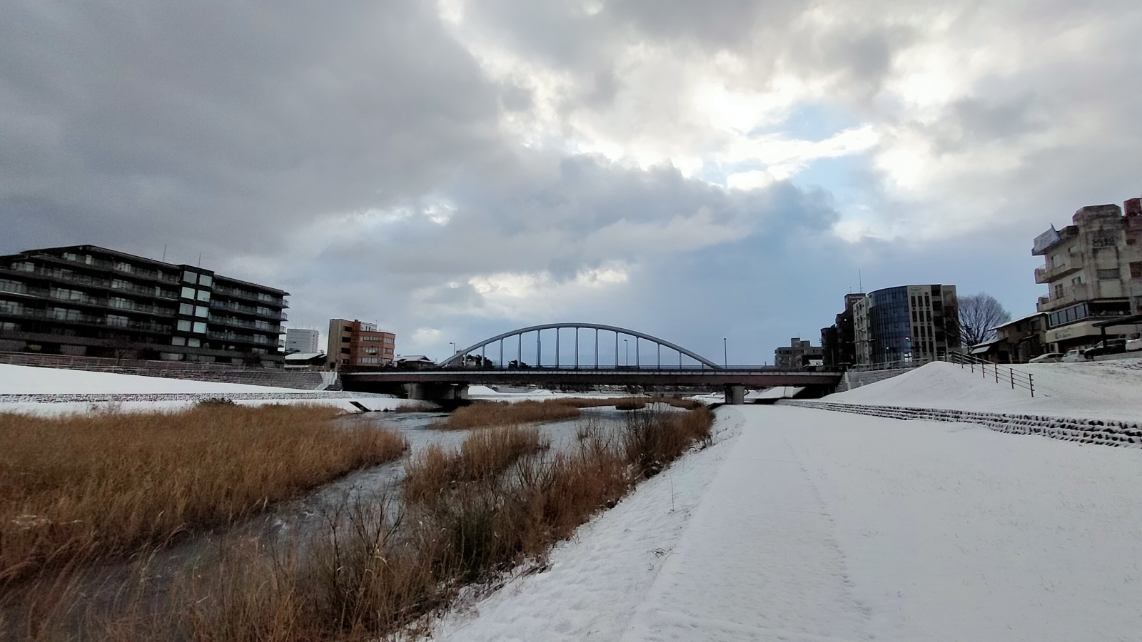 金沢のお香とアロマの香り専門店(石川県金沢市)・金沢観光地・金沢の観光スポット武家屋敷跡近く・人気でおすすめのお土産処-お香専門店のアロマ香房焚屋