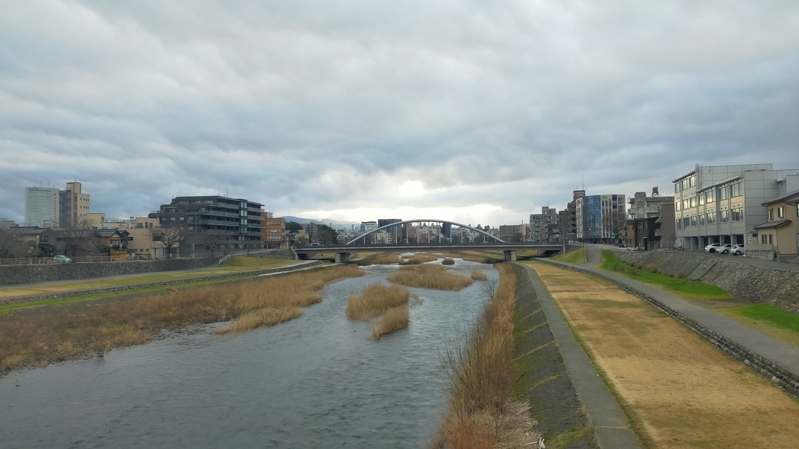 金沢のお香とアロマの香り専門店(石川県金沢市)・金沢観光地・金沢の観光スポット武家屋敷跡近く・人気でおすすめのお土産処-お香専門店のアロマ香房焚屋