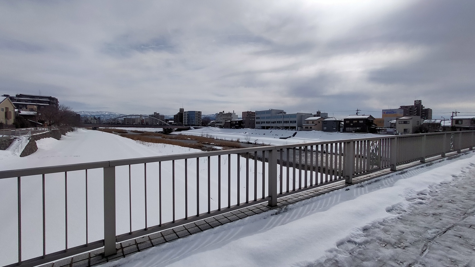 金沢のお香とアロマの香り専門店(石川県金沢市)・金沢観光地・金沢の観光スポット武家屋敷跡近く・人気でおすすめのお土産処-お香専門店のアロマ香房焚屋