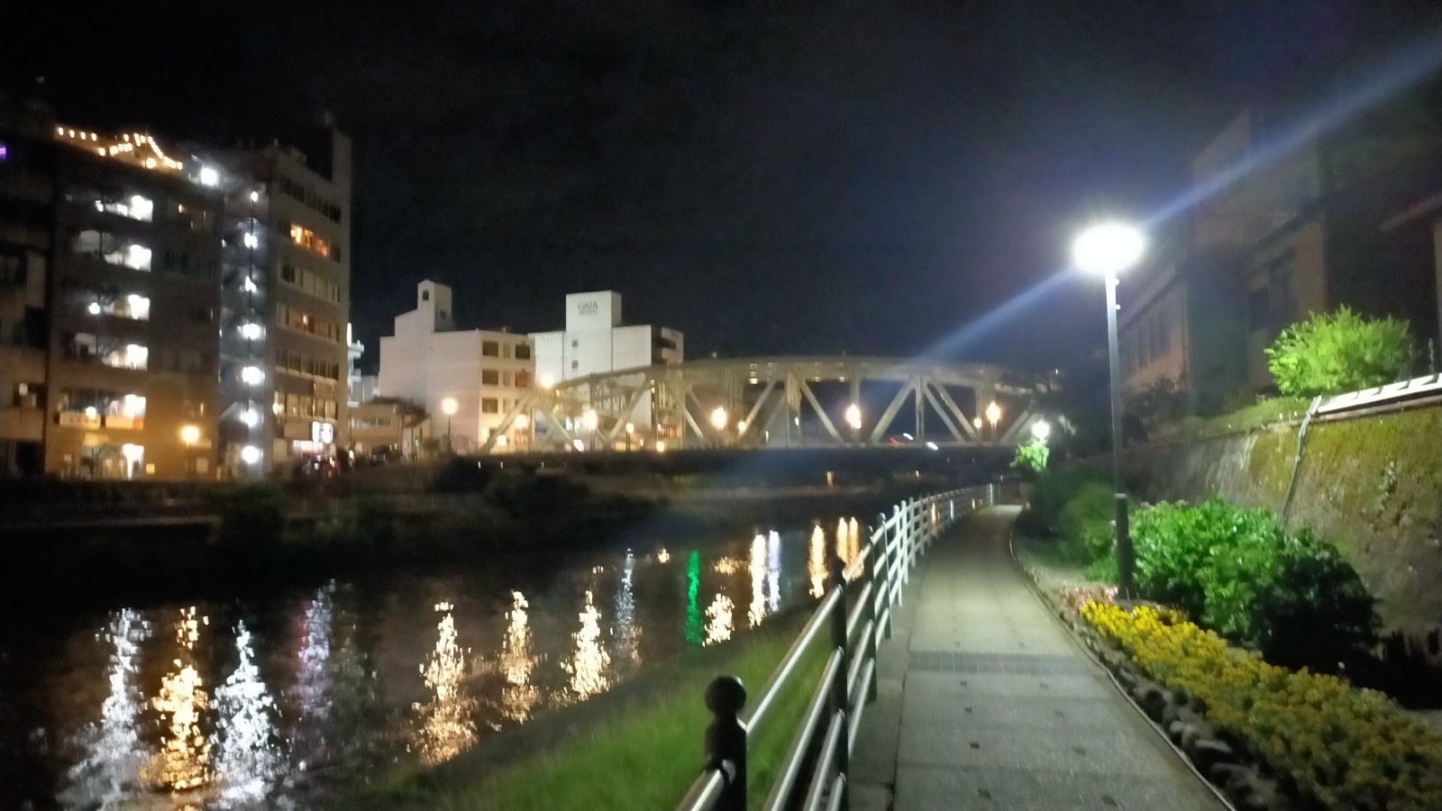 金沢のお香とアロマの香り専門店(石川県金沢市)・金沢観光地・金沢の観光スポット武家屋敷跡近く・人気でおすすめのお土産処-お香専門店のアロマ香房焚屋