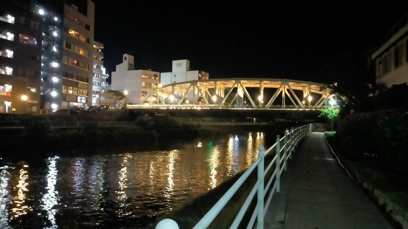 金沢のお香とアロマの香り専門店(石川県金沢市)・金沢観光地・金沢の観光スポット武家屋敷跡近く・人気でおすすめのお土産処-お香専門店のアロマ香房焚屋