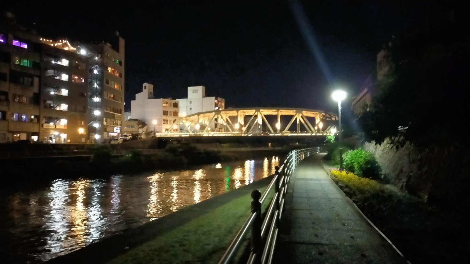 金沢のお香とアロマの香り専門店(石川県金沢市)・金沢観光地・金沢の観光スポット武家屋敷跡近く・人気でおすすめのお土産処-お香専門店のアロマ香房焚屋