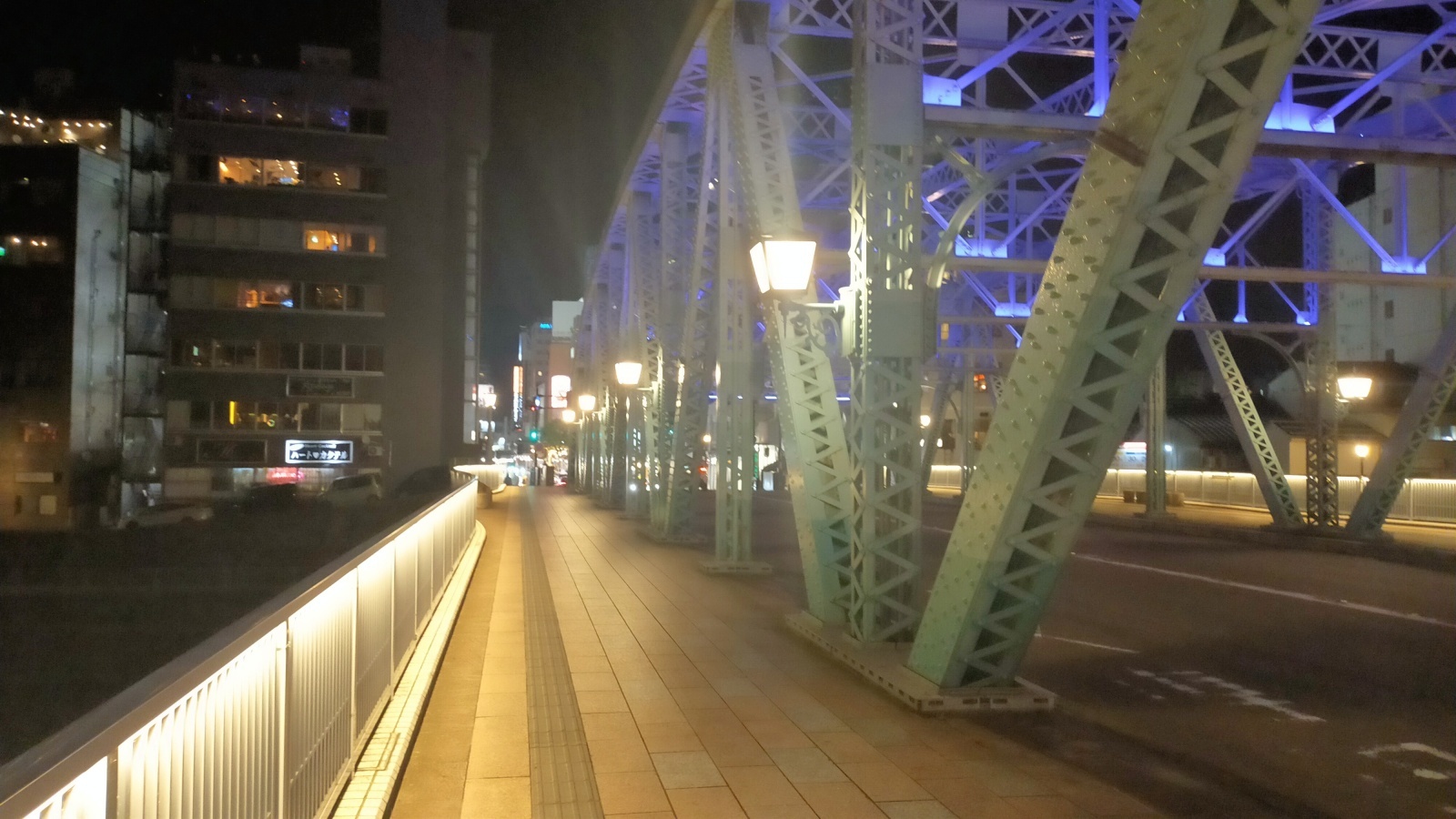 店主 焚屋 金沢のお香とアロマの香り専門店(石川県金沢市)・金沢観光地・金沢の観光スポット武家屋敷跡近く・人気でおすすめのお土産処-お香専門店のアロマ香房焚屋