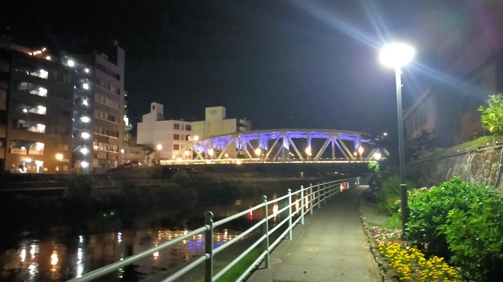 店主 焚屋 金沢のお香とアロマの香り専門店(石川県金沢市)・金沢観光地・金沢の観光スポット武家屋敷跡近く・人気でおすすめのお土産処-お香専門店のアロマ香房焚屋