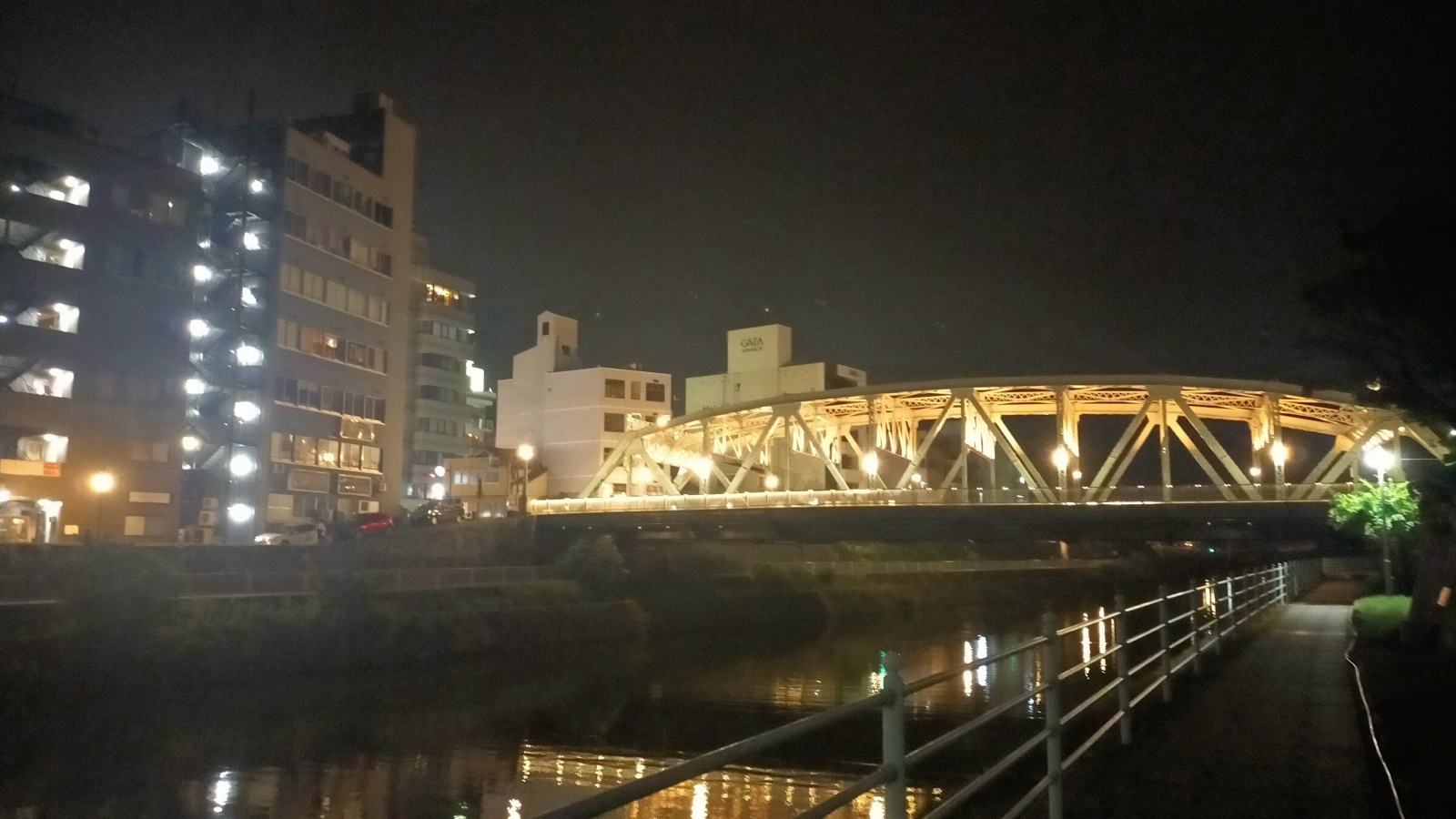 金沢のお香とアロマの香り専門店(石川県金沢市)・金沢観光地・金沢の観光スポット武家屋敷跡近く・人気でおすすめのお土産処-お香専門店のアロマ香房焚屋