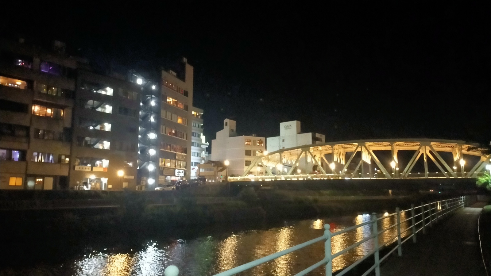 金沢のお香とアロマの香り専門店(石川県金沢市)・金沢観光地・金沢の観光スポット武家屋敷跡近く・人気でおすすめのお土産処-お香専門店のアロマ香房焚屋