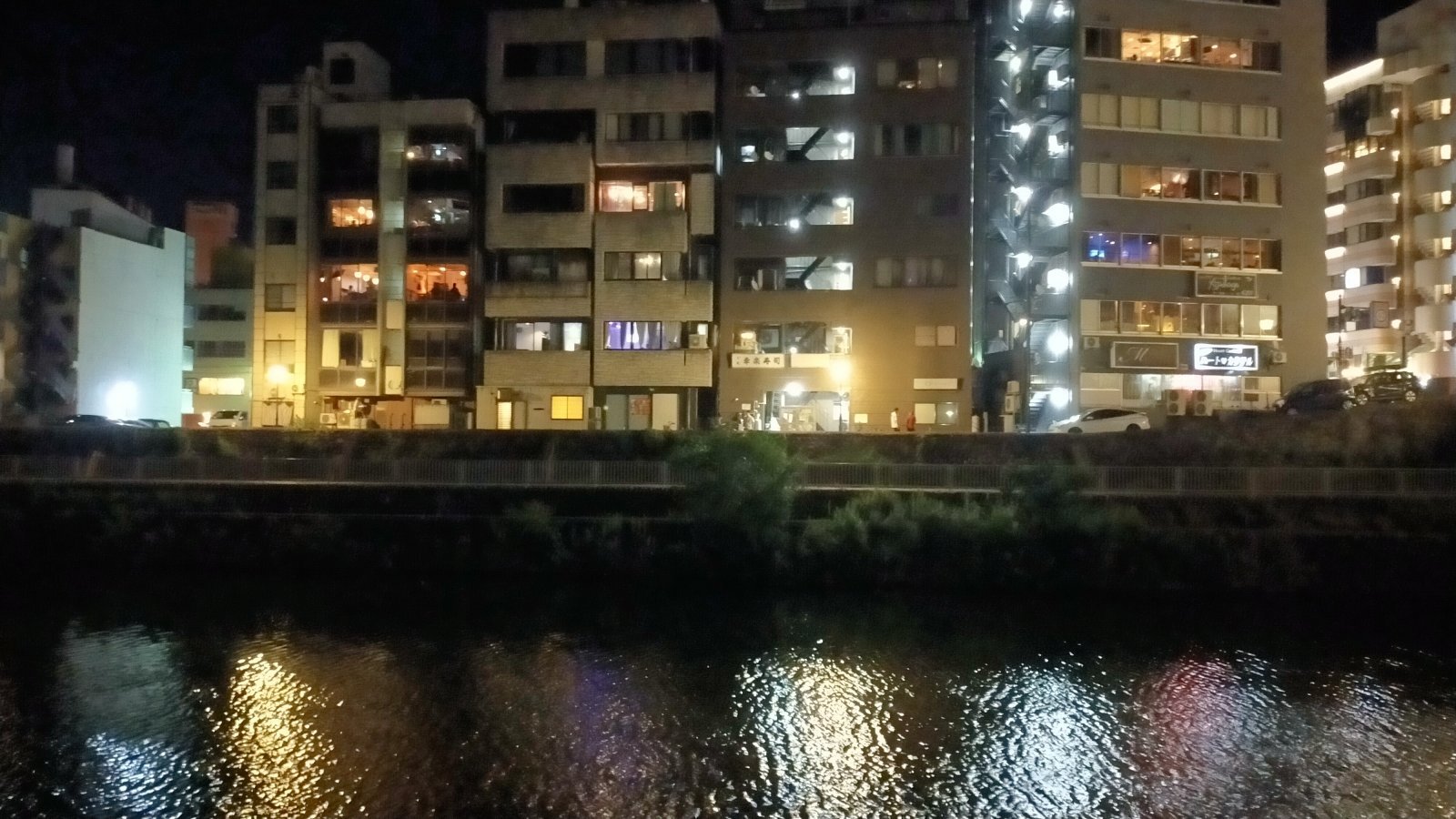 金沢のお香とアロマの香り専門店(石川県金沢市)・金沢観光地・金沢の観光スポット武家屋敷跡近く・人気でおすすめのお土産処-お香専門店のアロマ香房焚屋