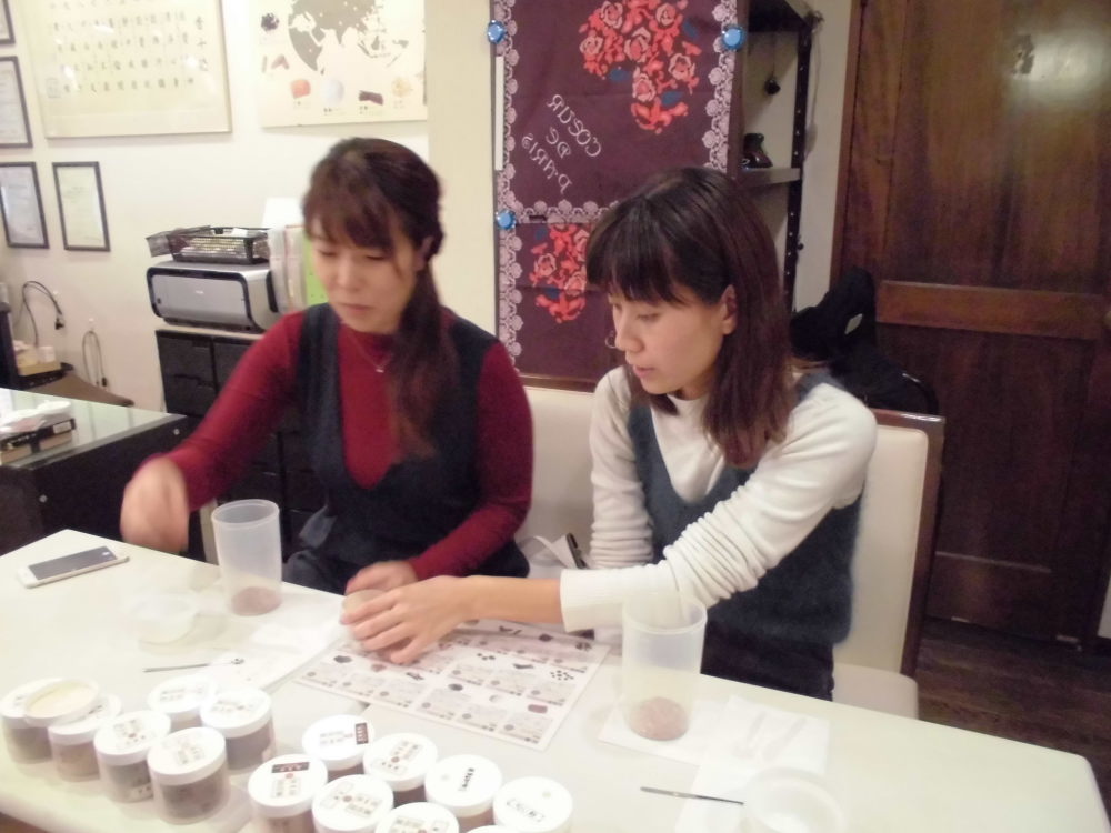 お香体験-金沢観光-手作りお香匂い袋体験教室